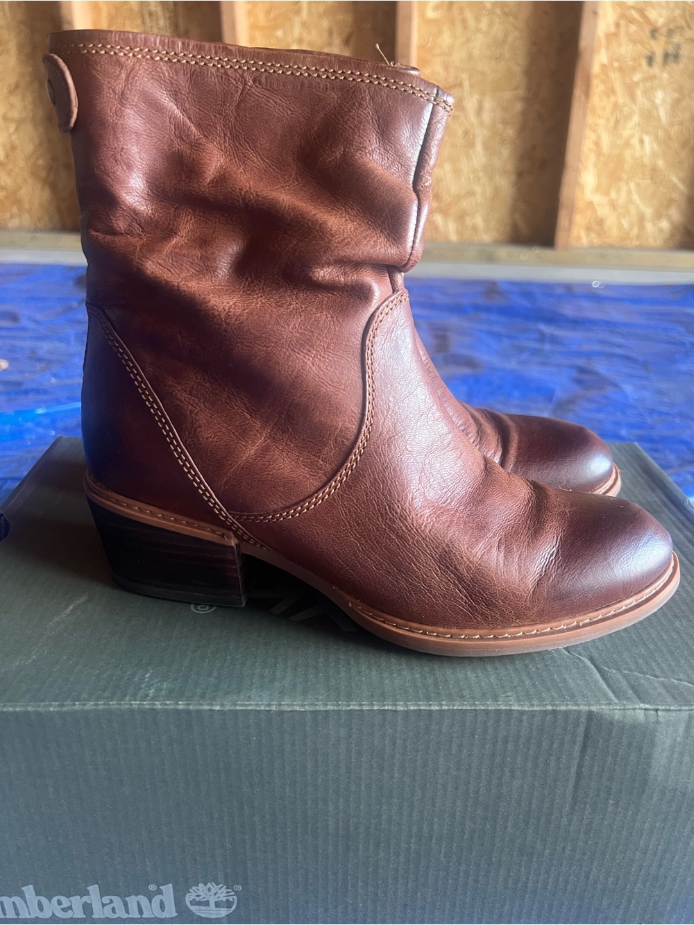 Timberland Women's Brown Leather Heeled Boots - Picture 2 of 3